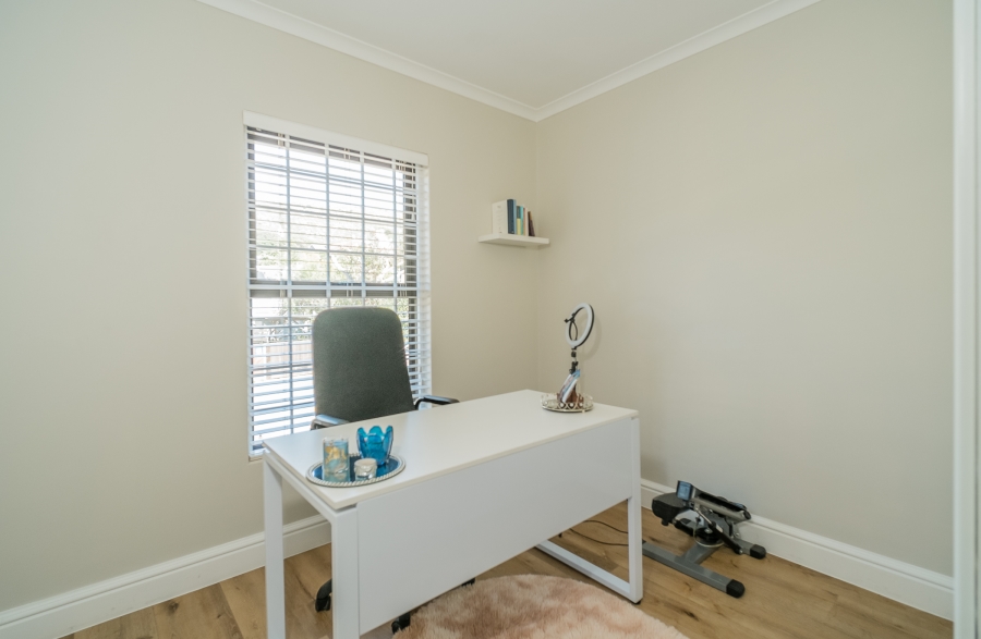 3 Bedroom Property for Sale in Kommetjie Western Cape